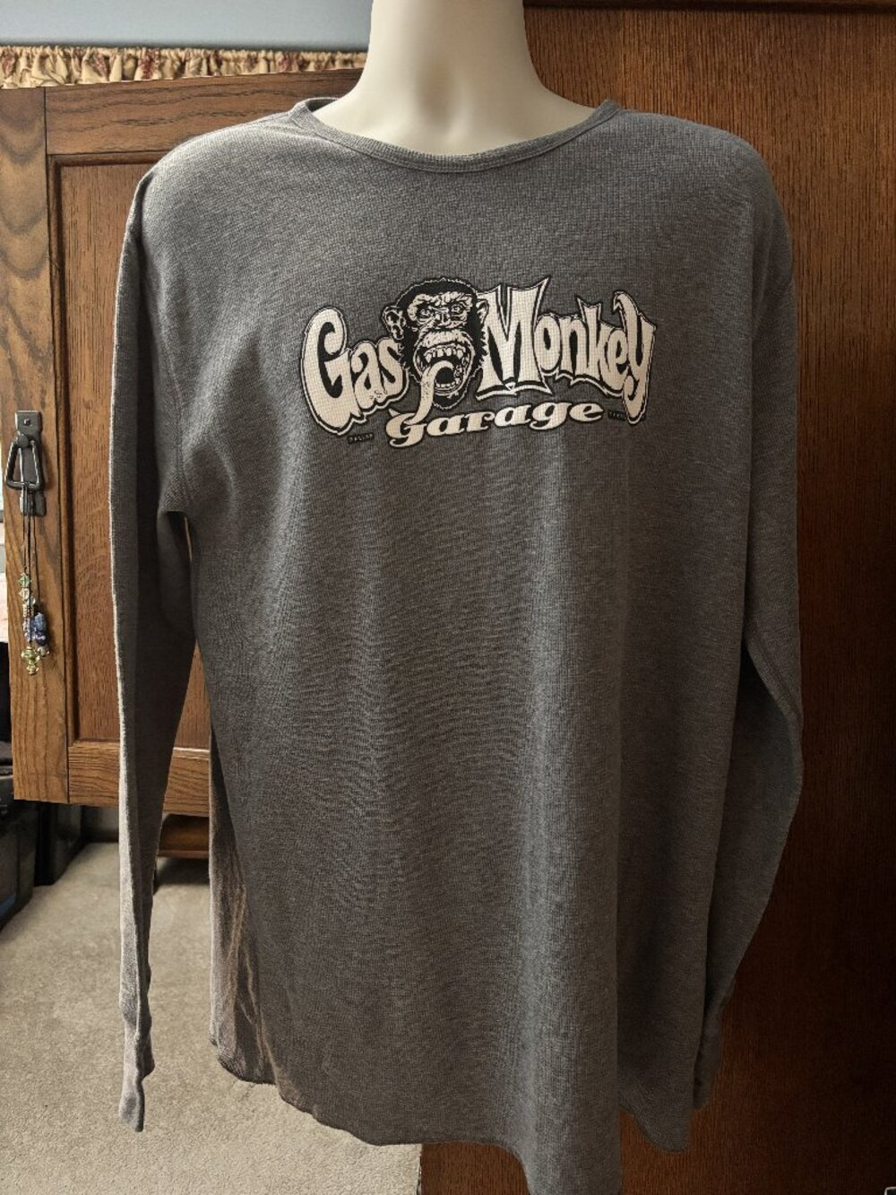 District Threads Gas Monkey Garage Gray Waffle Knit Thermal Shirt XL Dallas TX
